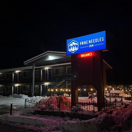 Pine Needles Inn Mount Shasta Zewnętrze zdjęcie
